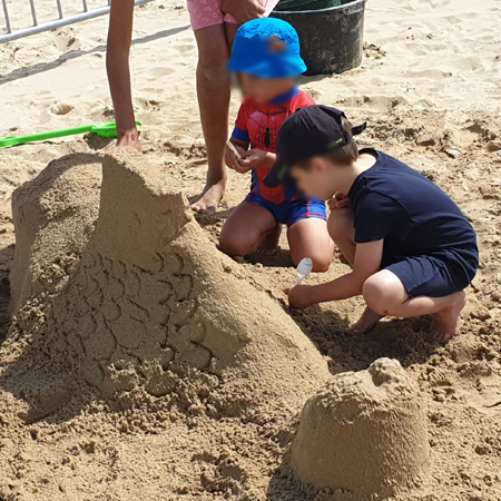 Atelier sclupture sur sable