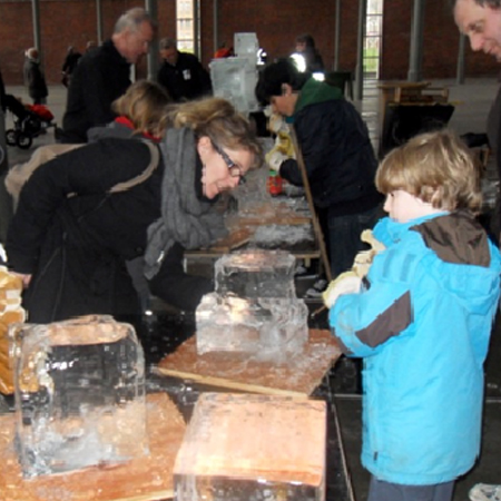 Atelier de sculpture sur glace