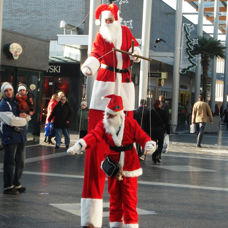 Echassiers Père Noël et sa marionnette